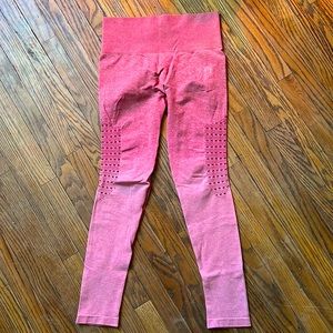 Curves and Combatboots booty scrunch leggings